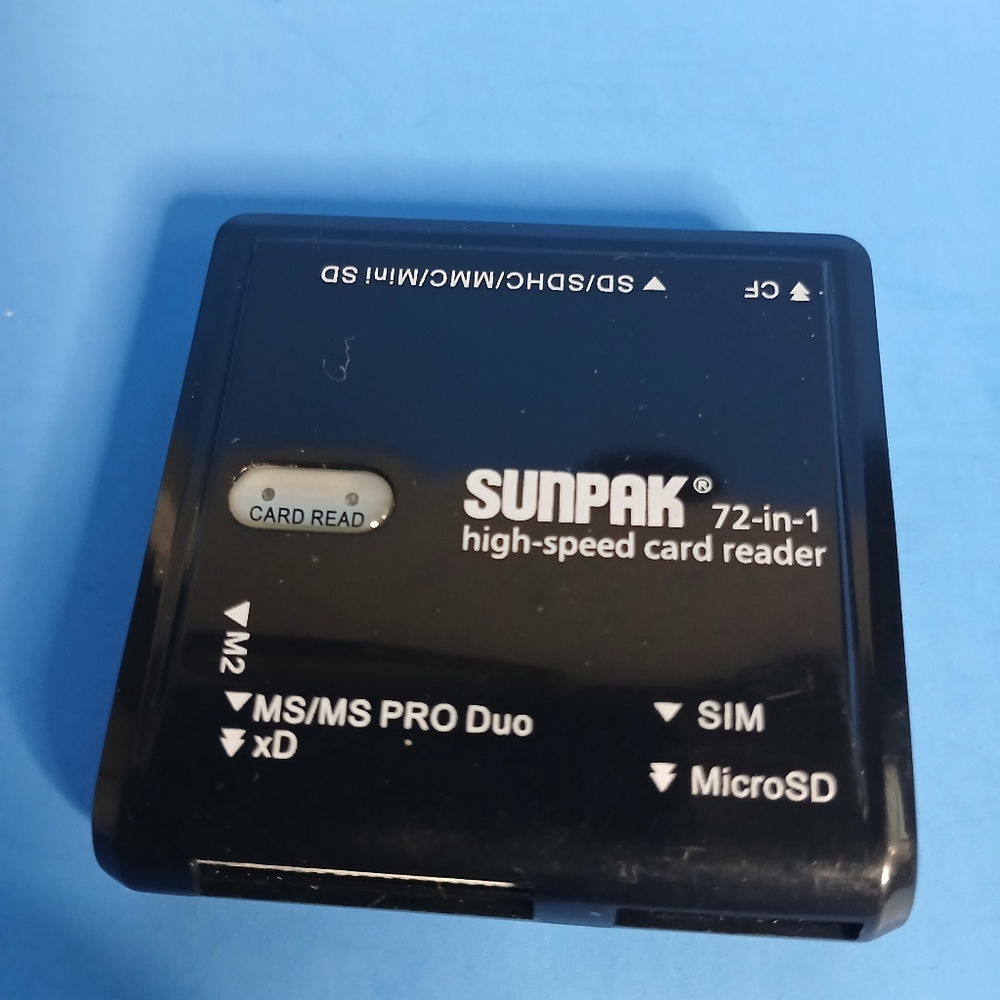 Black 72-in-1 High-Speed Card Reader